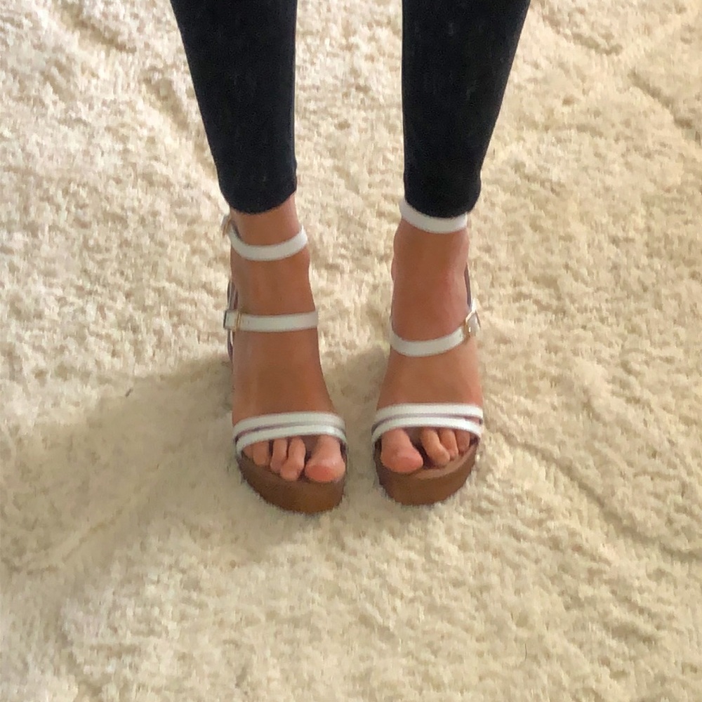 Seychelles White Thin Strapped Platform Sandals - image 5